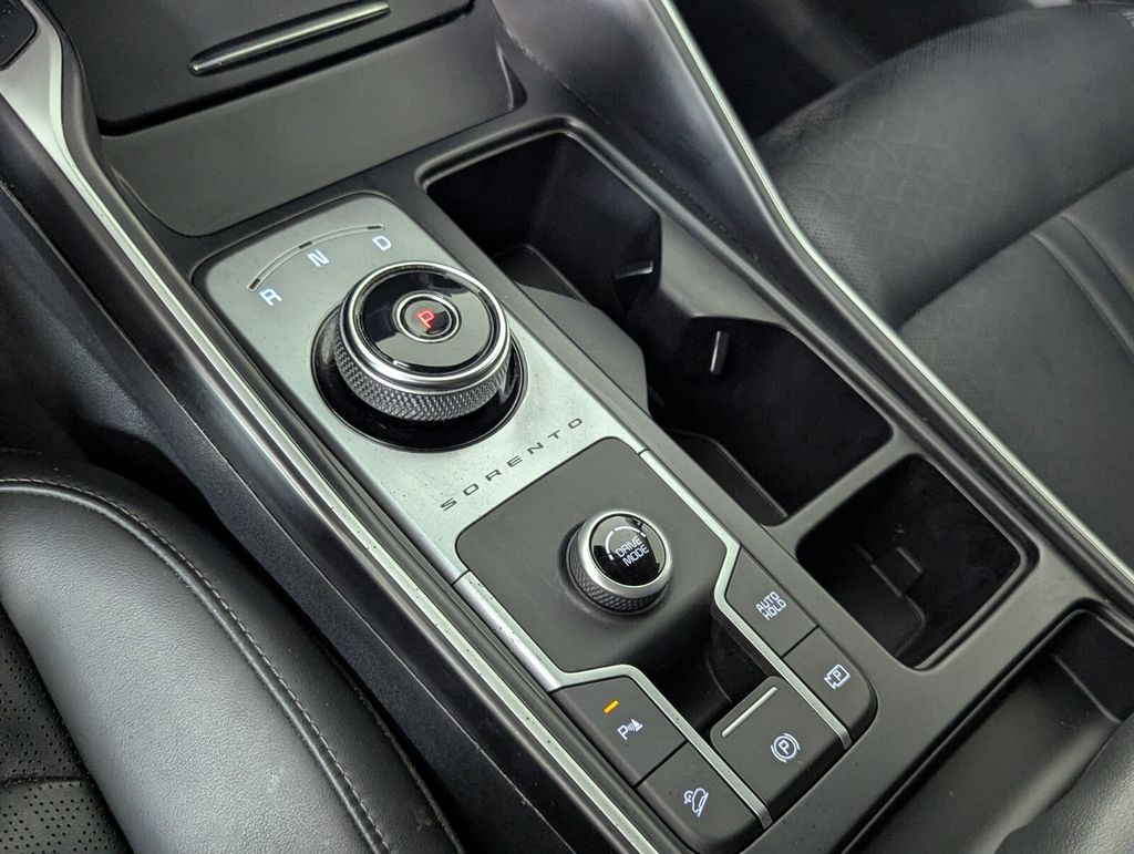 2021 Kia Sorento EX Hybrid - Photo 21