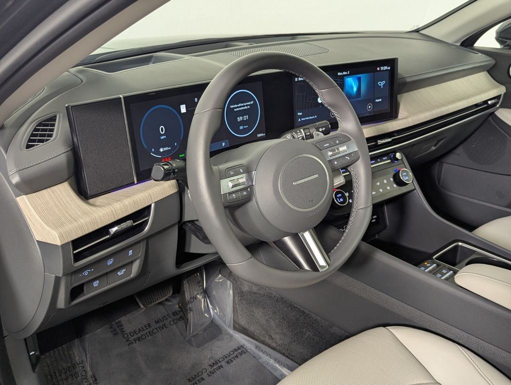 2025 Hyundai Sonata Hybrid Limited - Photo 13