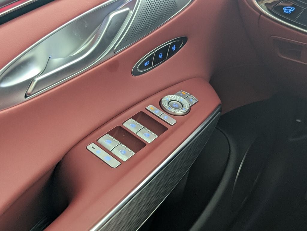 2026 GENESIS GV70 Sport Prestige - Photo 17