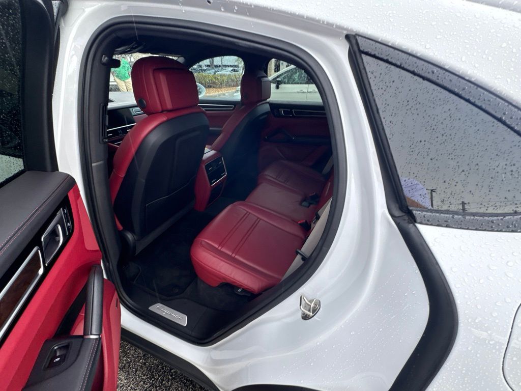 2023 Porsche Cayenne Coup Platinum Edition - Photo 30