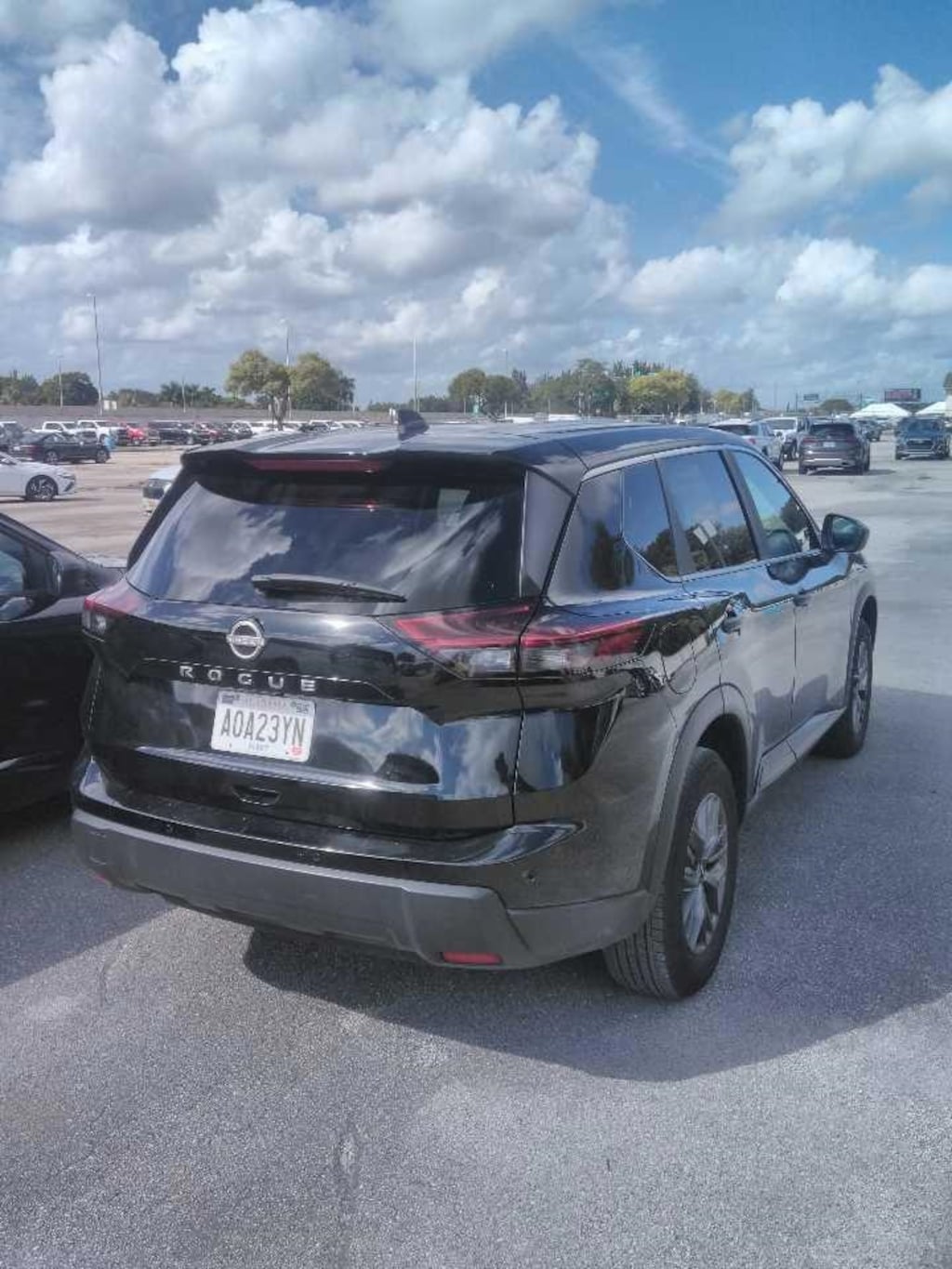 Used 2024 Nissan Rogue S SUV