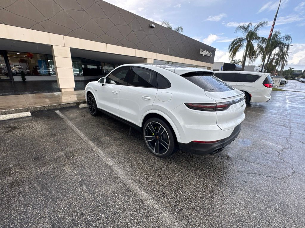 2023 Porsche Cayenne Coup Platinum Edition - Photo 29