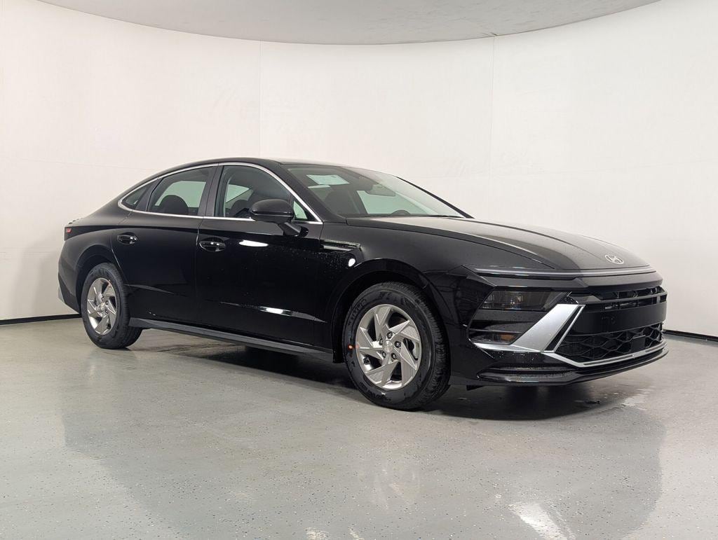 New 2026 Hyundai Sonata SE Sedan