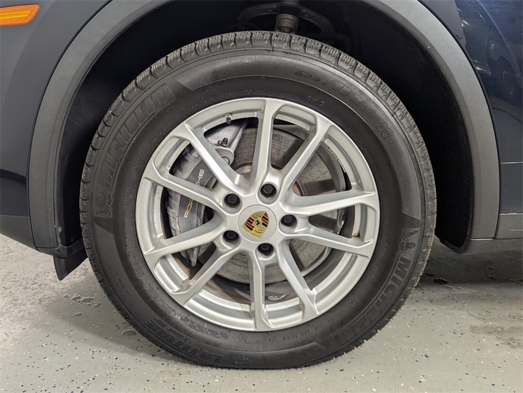 2018 Porsche Cayenne Base photo 6