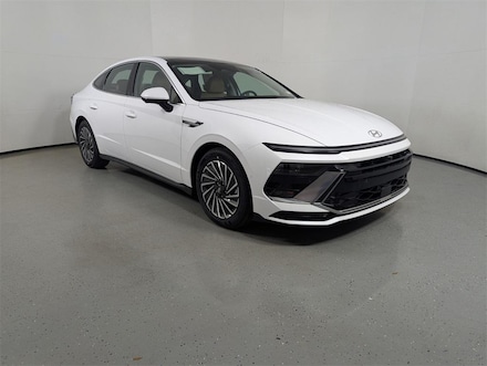 2025 Hyundai Sonata Hybrid Limited Sedan