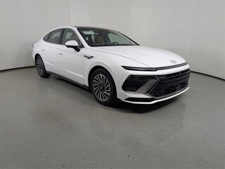 2025 Hyundai Sonata Hybrid Limited Sedan