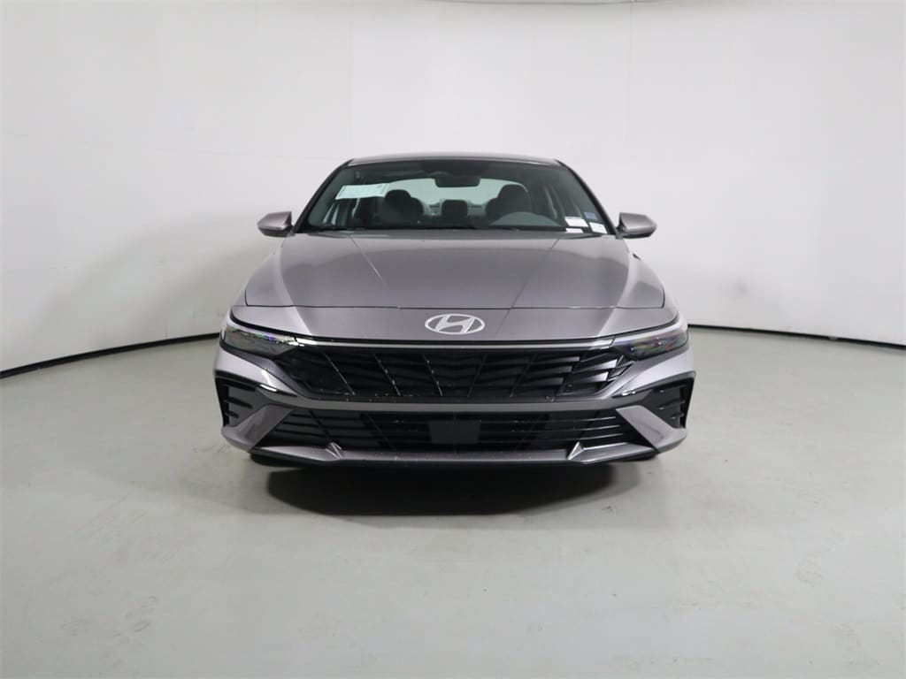 Used 2024 Hyundai Elantra SEL with VIN KMHLS4DG0RU688234 for sale in Lake Park, FL