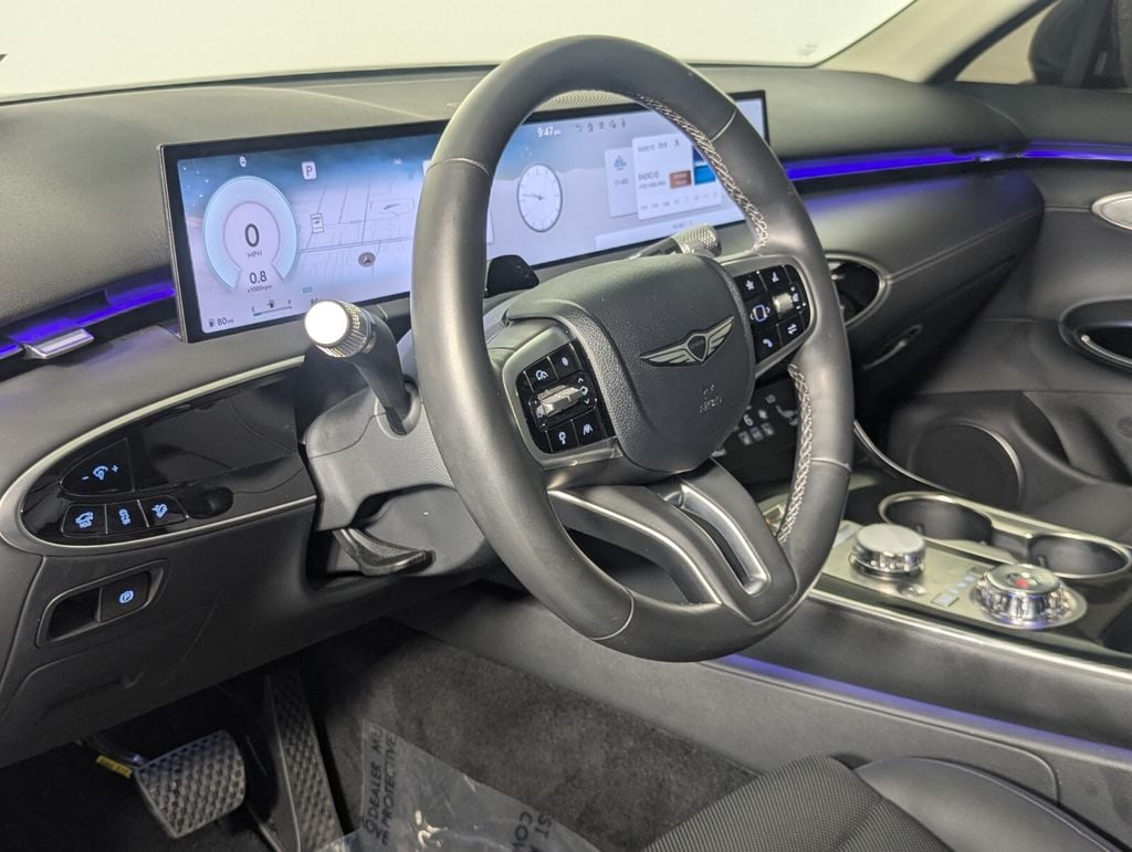 2026 GENESIS GV70 - Photo 13