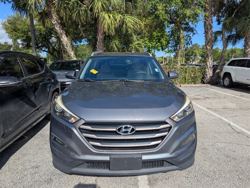 Used 2016 Hyundai Tucson SE with VIN KM8J3CA48GU231113 for sale in Lake Park, FL