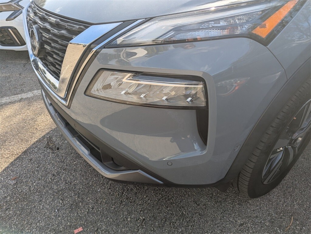 2023 Nissan Rogue SL photo 4