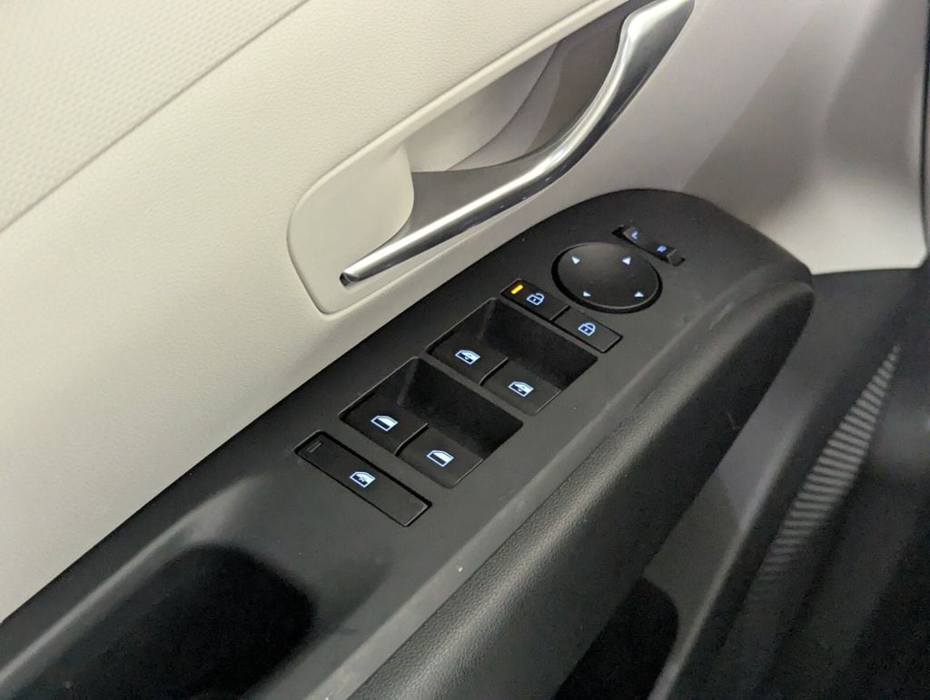 2025 Hyundai Tucson SEL - Photo 15