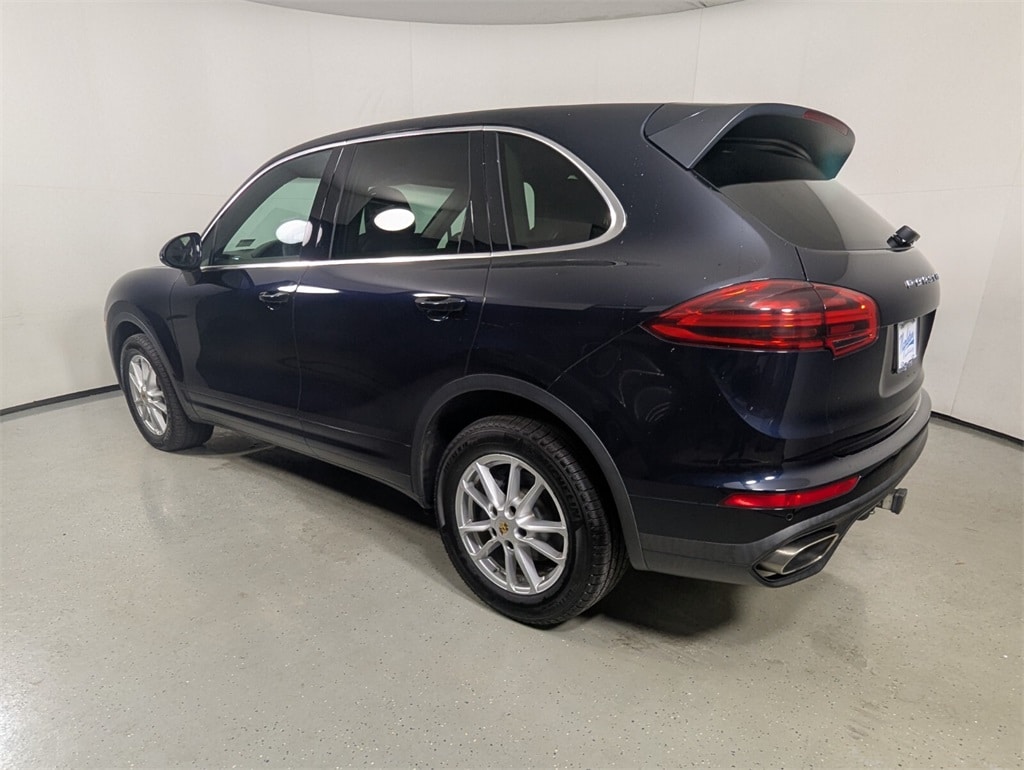 2018 Porsche Cayenne Base photo 3