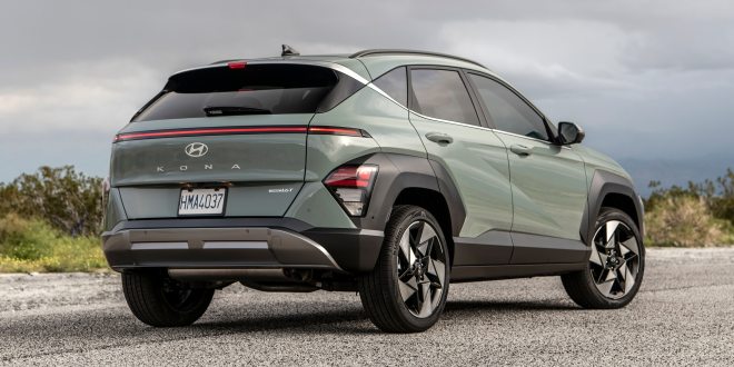 compare Hyundai Kona vs Tucson dimensions