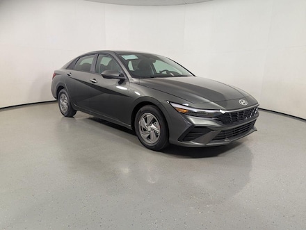 2025 Hyundai Elantra SE Sedan