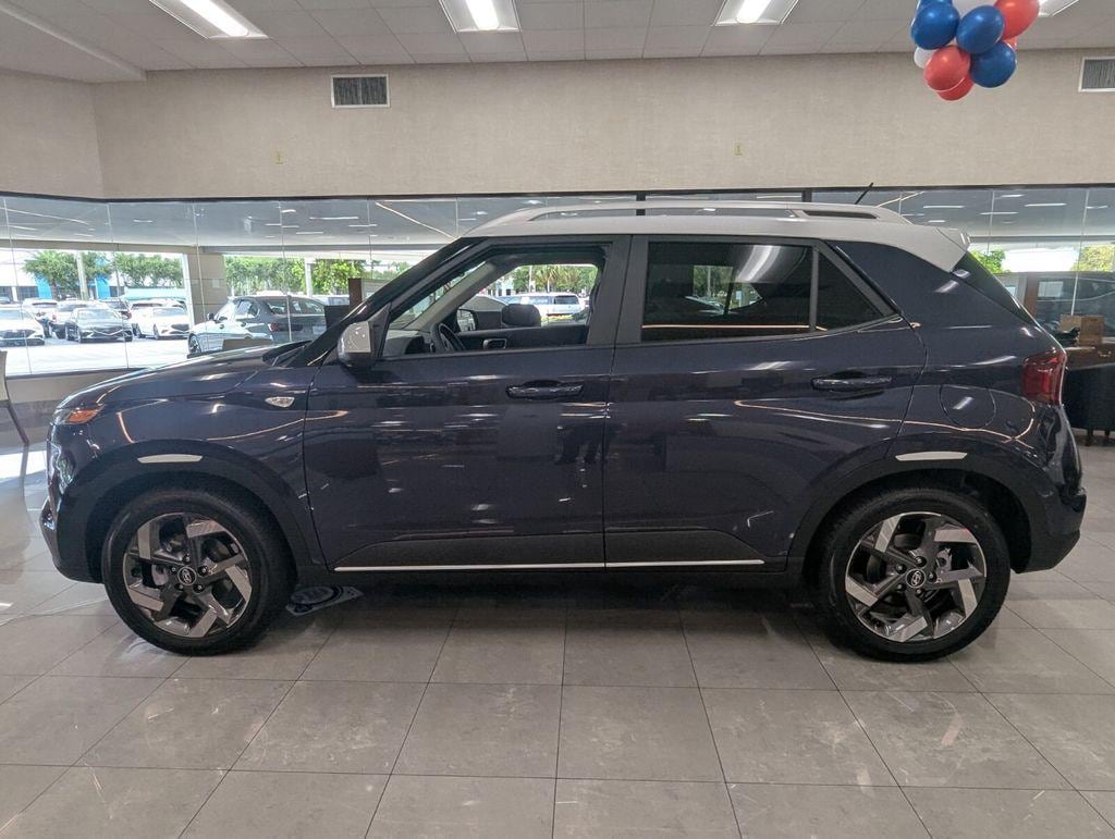 New 2026 Hyundai Venue SEL w/Two-Tone Roof SUV