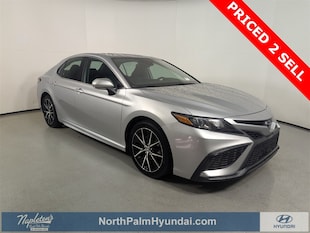 2023 Toyota Camry SE Sedan
