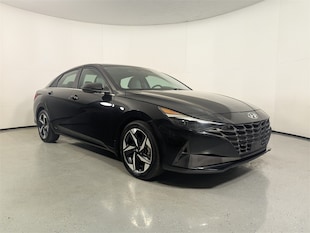 2023 Hyundai Elantra Limited Sedan