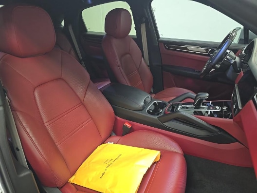 2023 Porsche Cayenne Coup Platinum Edition - Photo 8