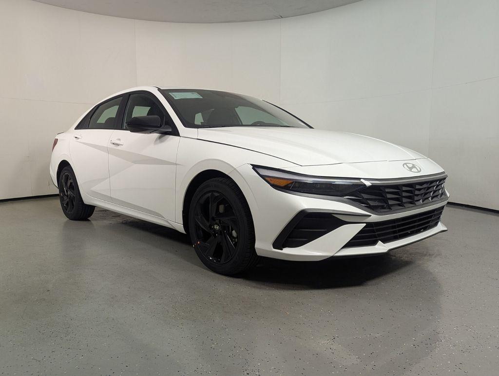 New 2026 Hyundai Elantra SEL Sport Sedan