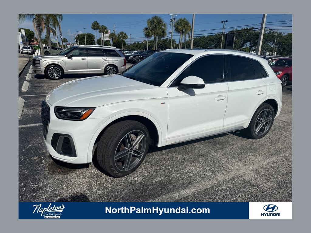 2021 Audi Q5 55 e Premium Plus's photo