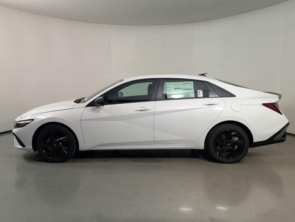 New 2026 Hyundai Elantra SEL Sport Sedan