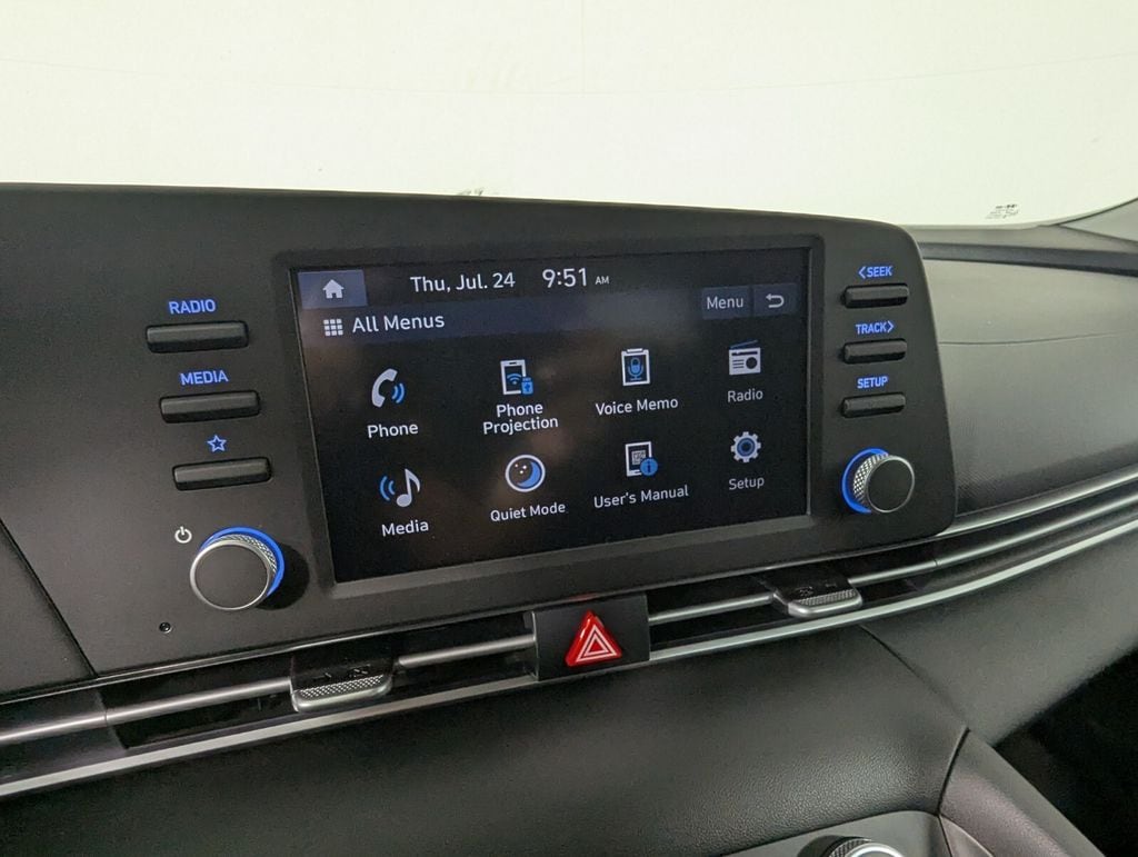 2025 Hyundai Elantra SE - Photo 26