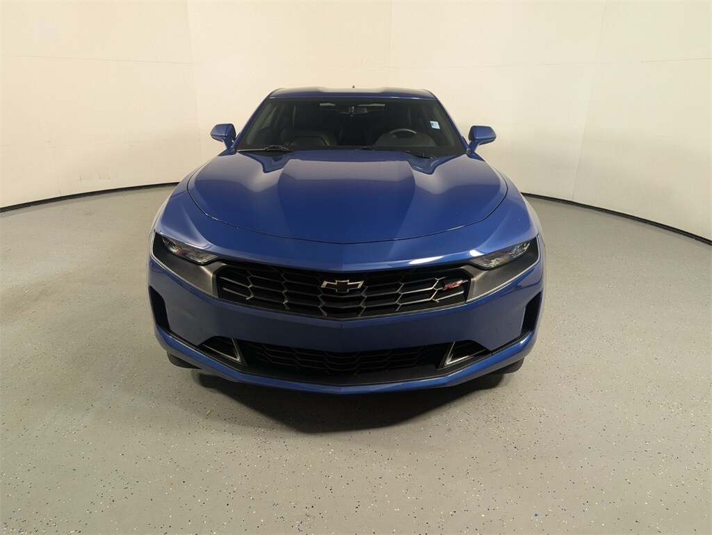 2021 Chevrolet Camaro 2LT photo 2