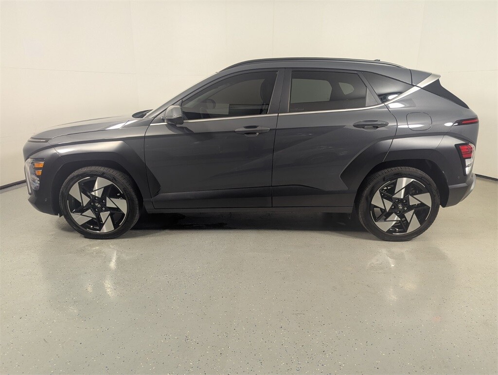 2024 Hyundai Kona Limited photo 4