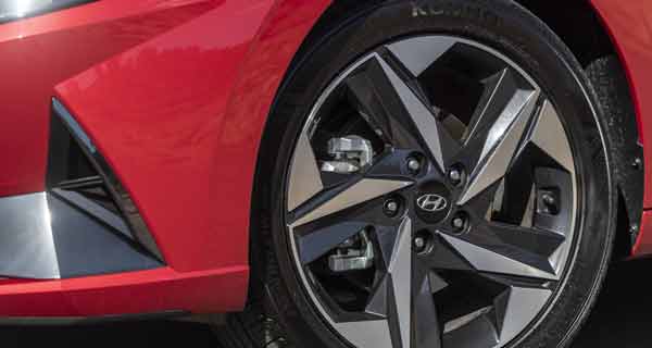 Hyundai Elantra Wheels
