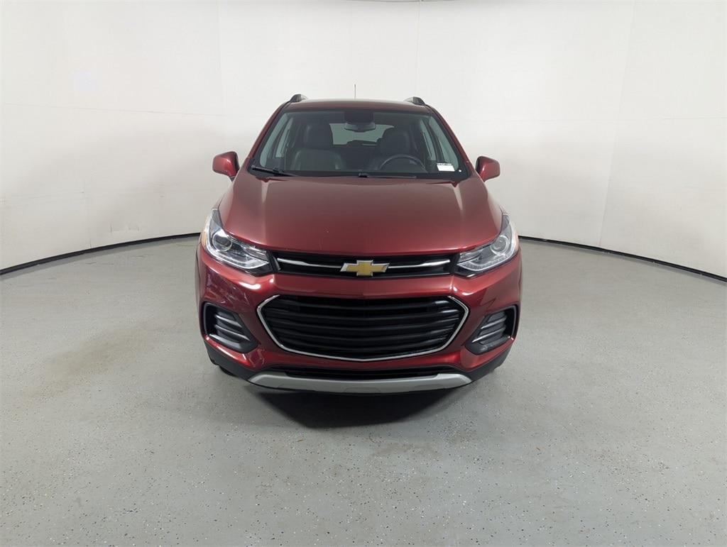 Used 2021 Chevrolet Trax LT with VIN KL7CJPSMXMB371404 for sale in Lake Park, FL