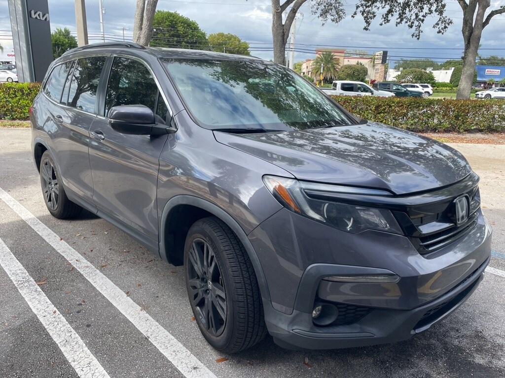 2021 Honda Pilot Special Edition photo 2