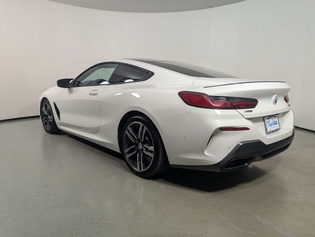 2023 BMW 8 Series M850i - Photo 6