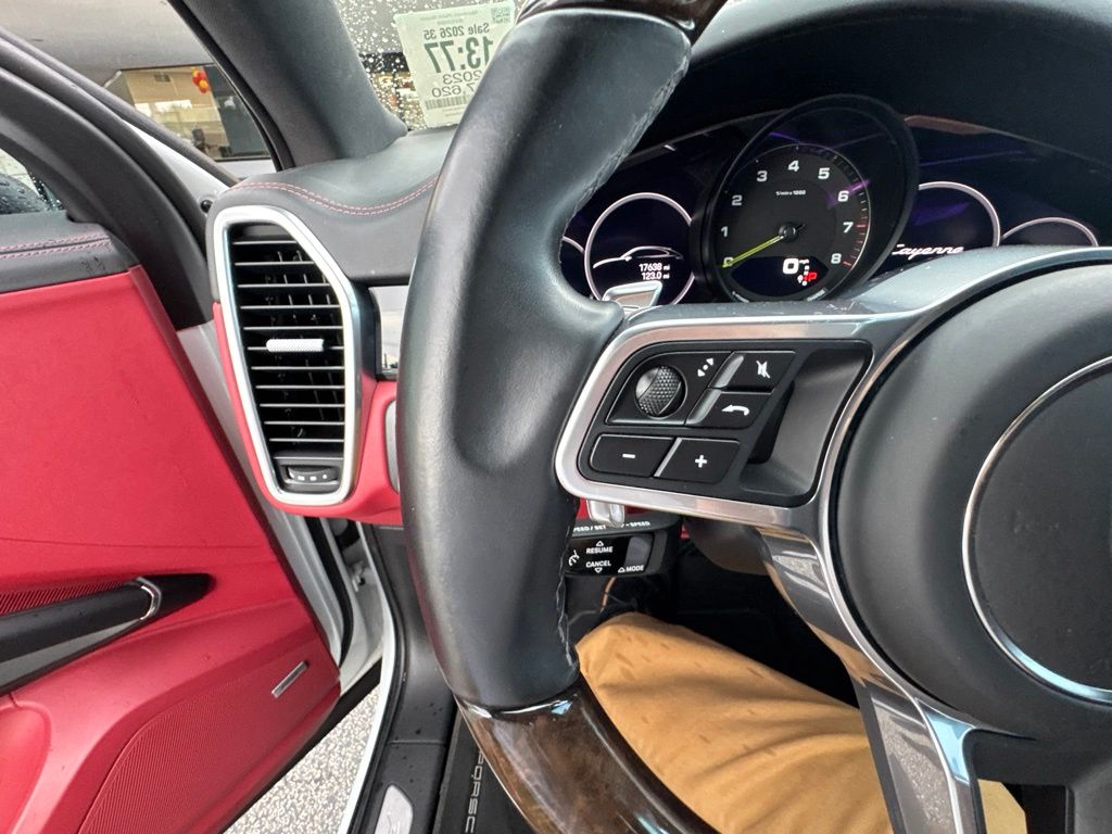2023 Porsche Cayenne Coup Platinum Edition - Photo 38