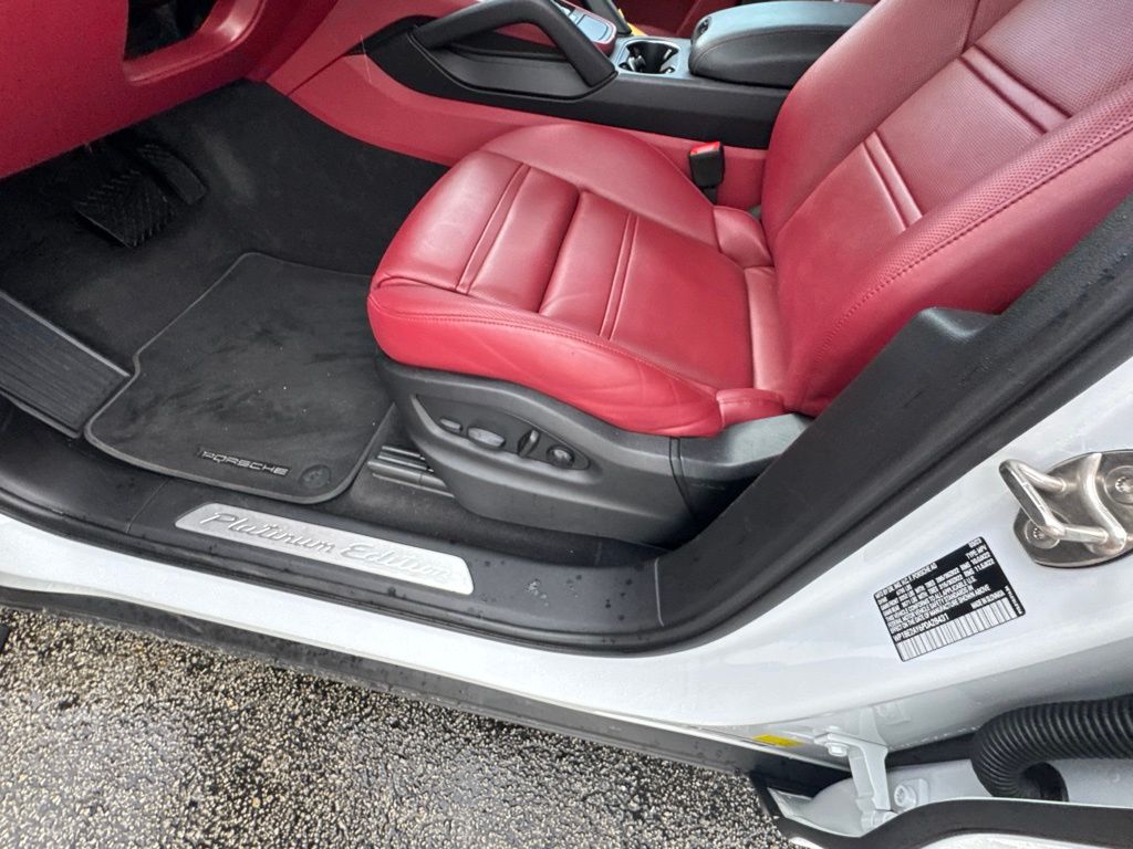 2023 Porsche Cayenne Coup Platinum Edition - Photo 34