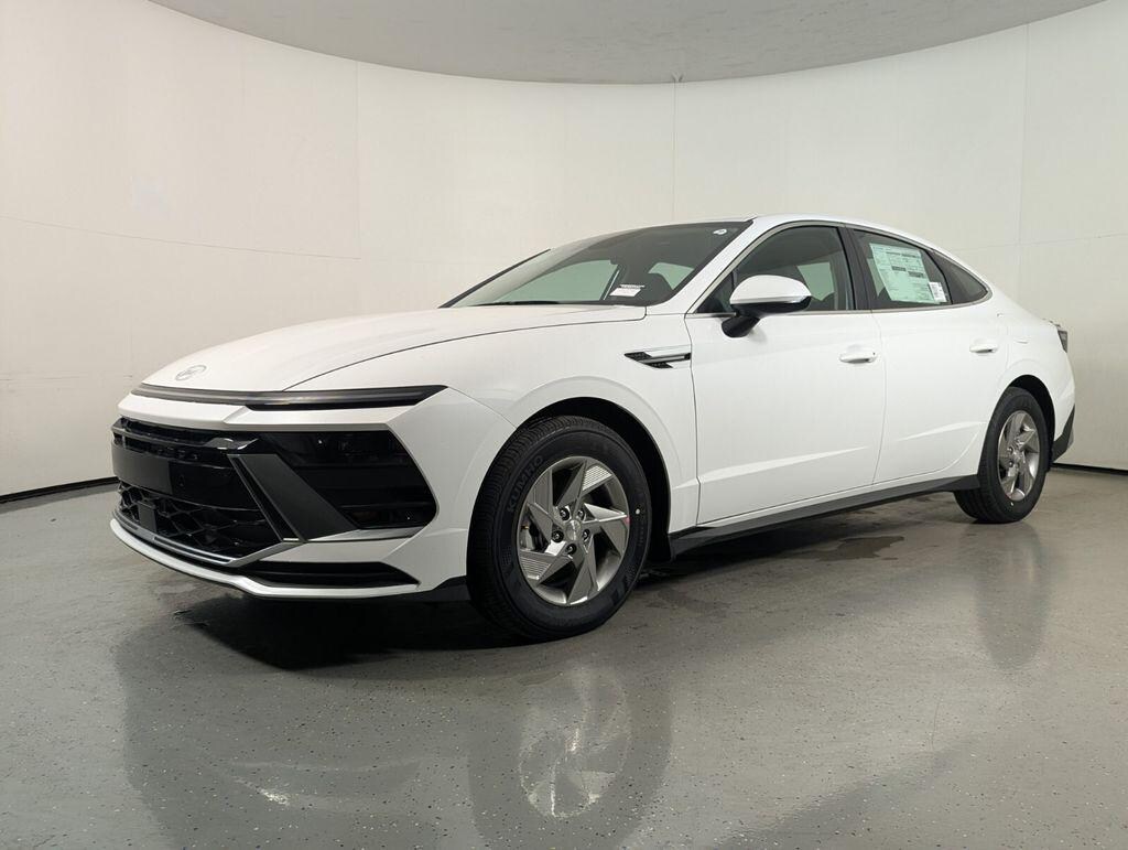New 2026 Hyundai Sonata SE Sedan
