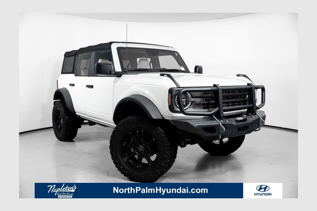 2022 Ford Bronco 4-Door Base