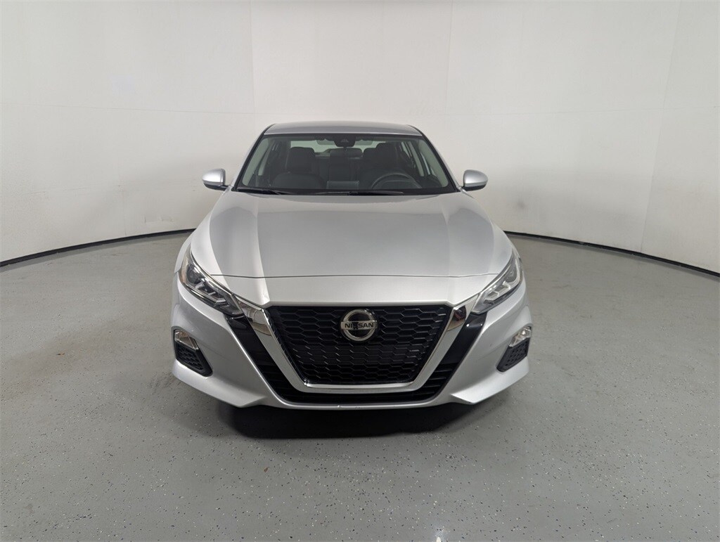 Used 2022 Nissan Altima SV with VIN 1N4BL4DV1NN335636 for sale in Lake Park, FL