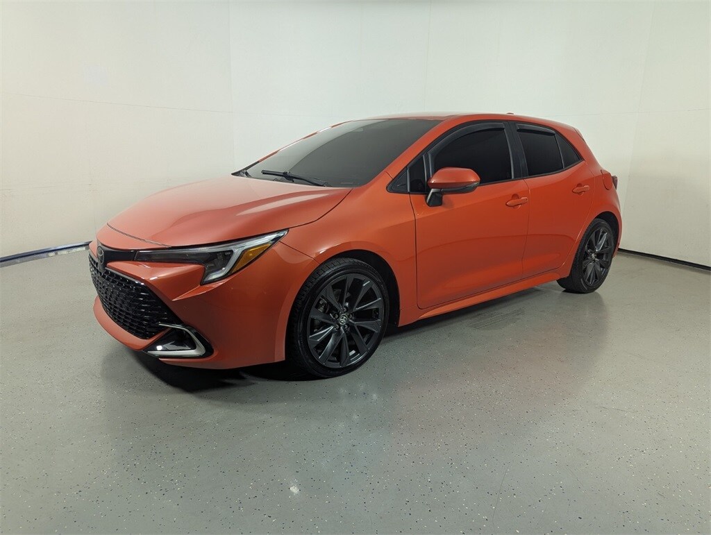 2023 Toyota Corolla XSE photo 3