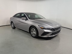 2025 Hyundai Elantra SE Sedan