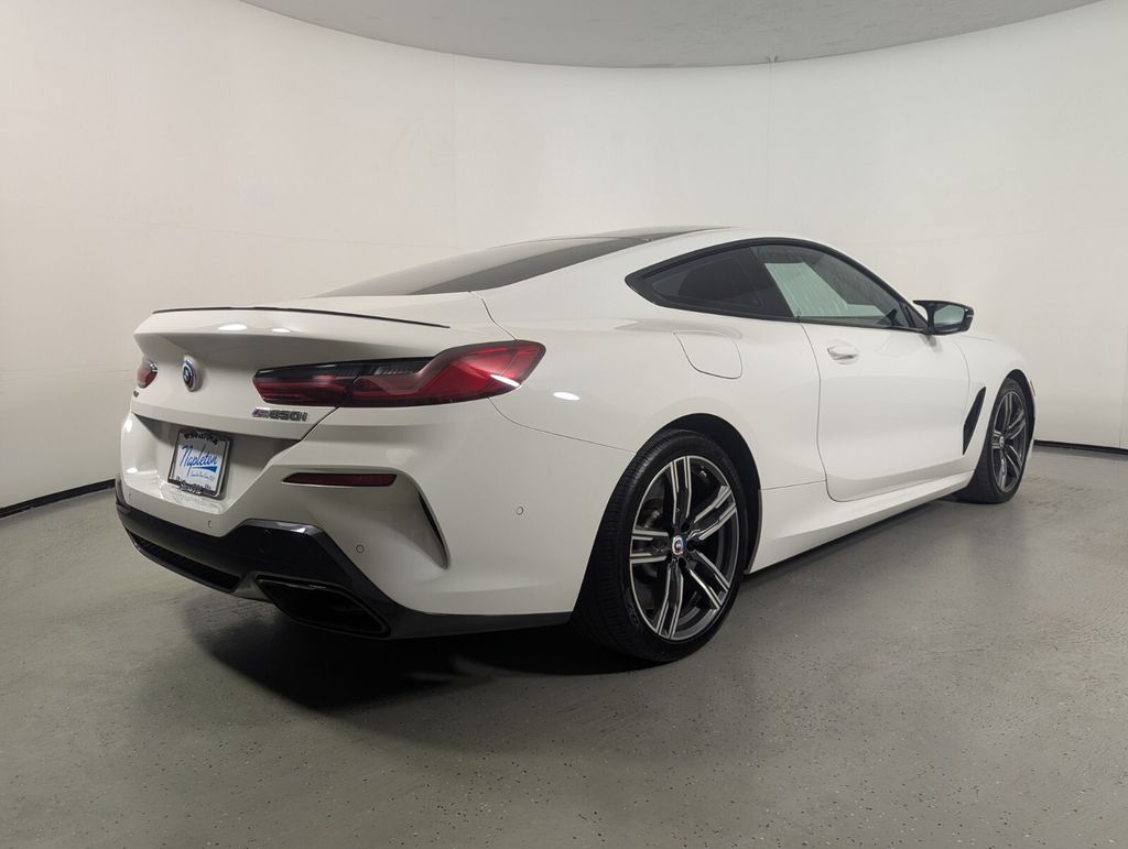 2023 BMW 8 Series M850i - Photo 8