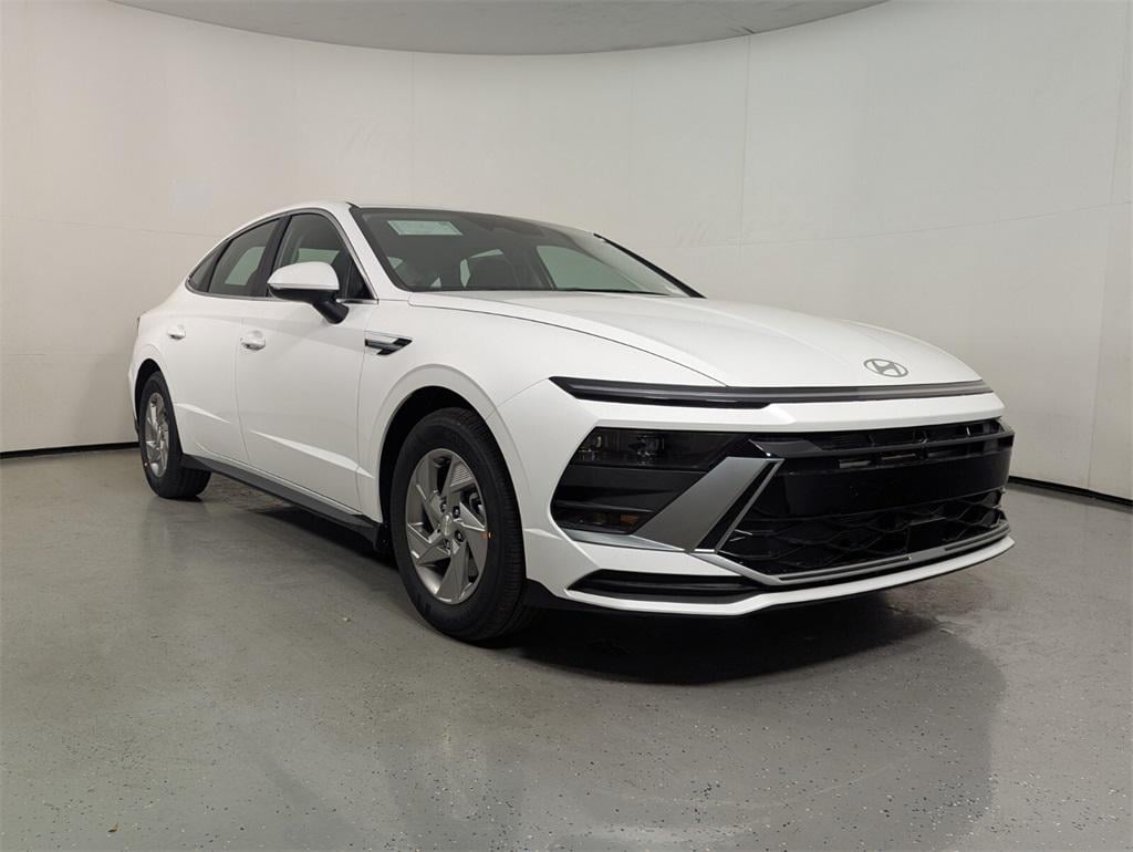 New 2026 Hyundai Sonata SE Sedan