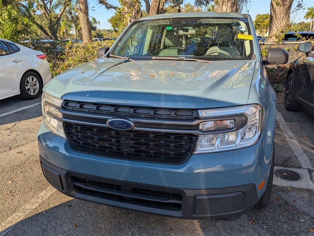 2022 Ford Maverick XLT photo 2