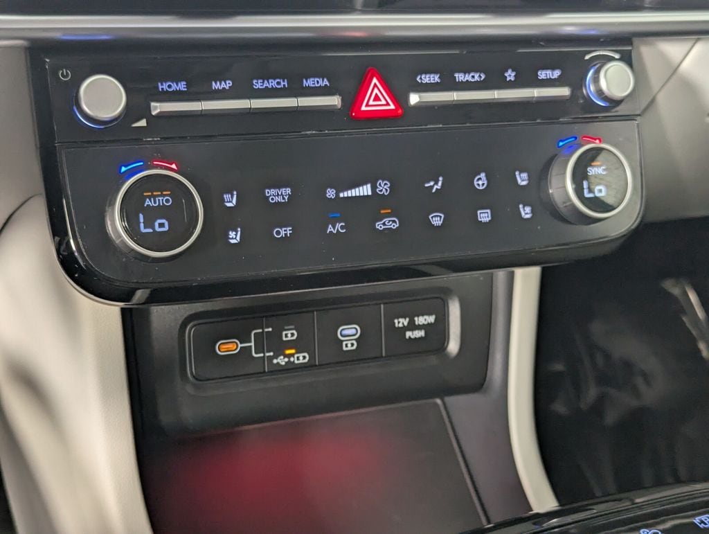 2025 Hyundai Tucson Limited - Photo 22