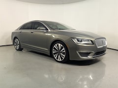 2017 Lincoln MKZ Reserve Sedan