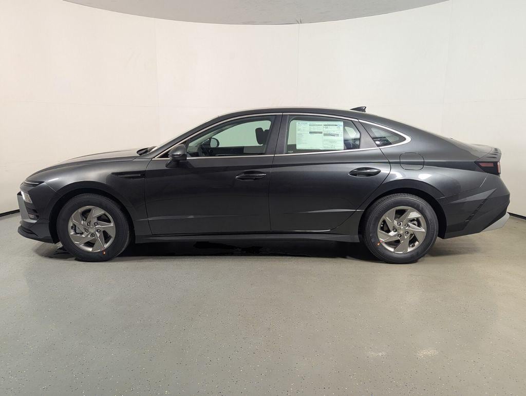 New 2026 Hyundai Sonata SE Sedan