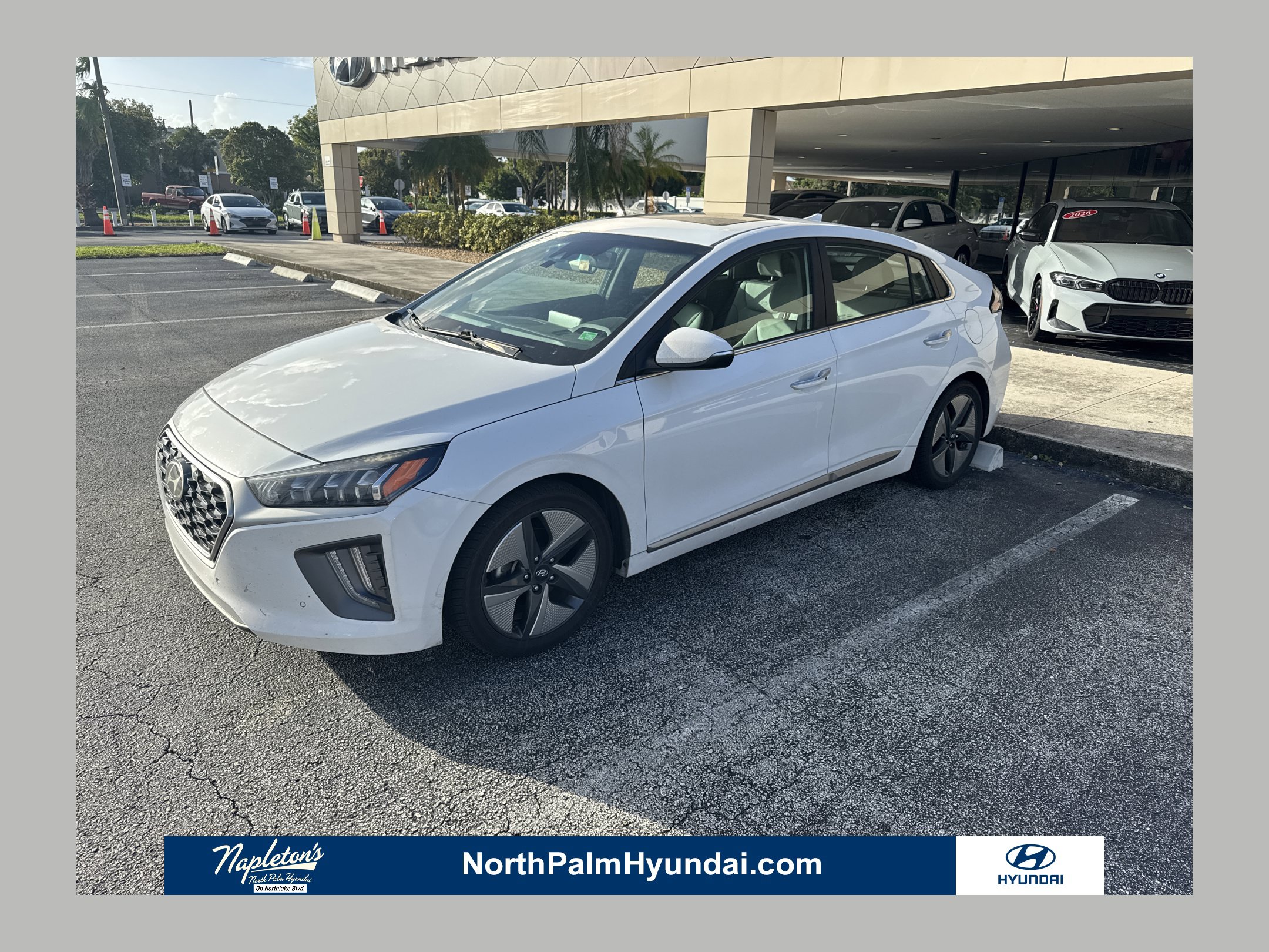  Hyundai IONIQ Hybrid