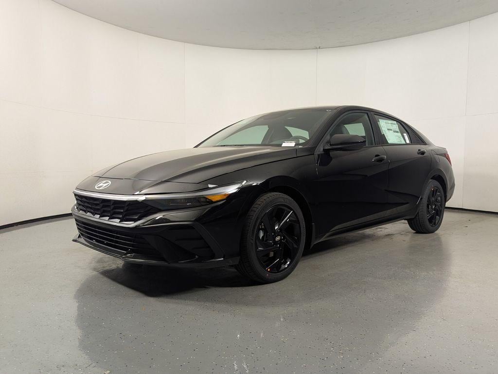 New 2026 Hyundai Elantra SEL Sport Sedan