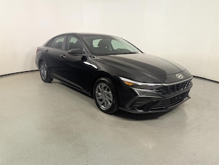 2024 Hyundai Elantra Hybrid Blue Sedan