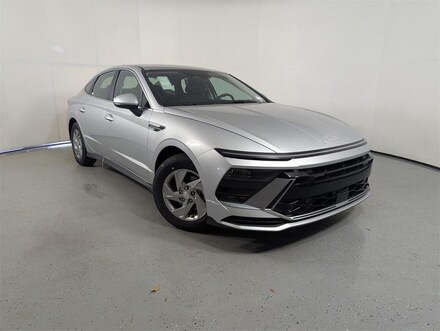 2025 Hyundai Sonata SE Sedan