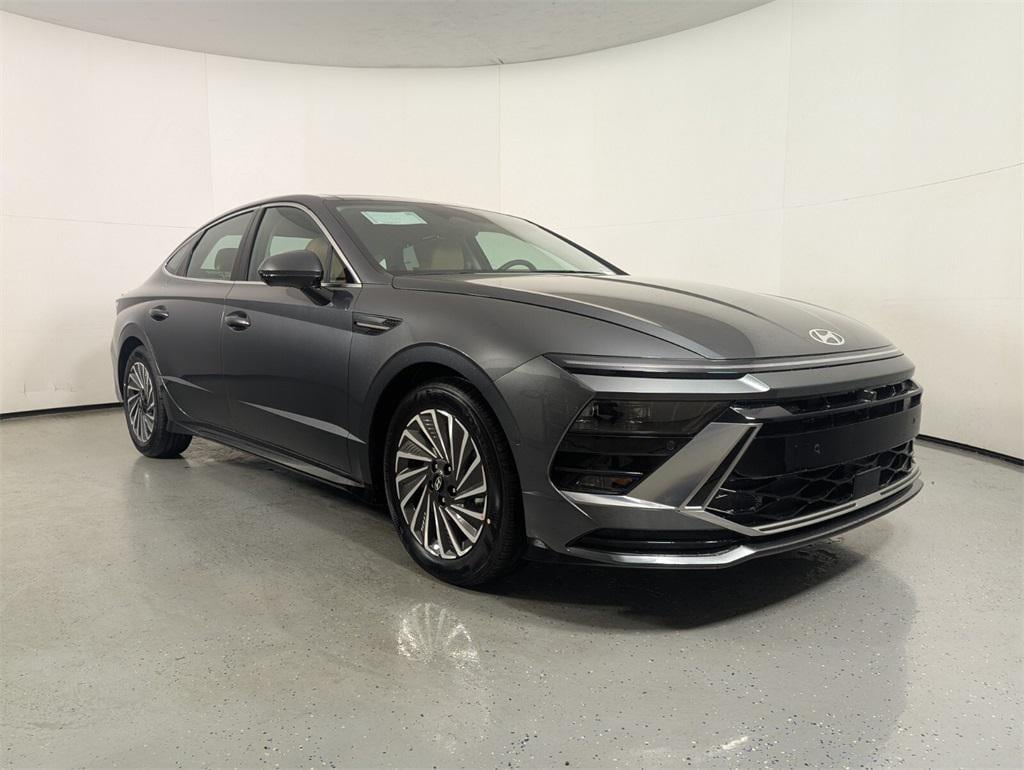 2026 Hyundai Sonata Hybrid Sedan 